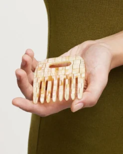 No. 4 Comb