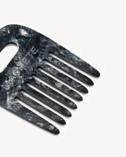 No. 4 Comb