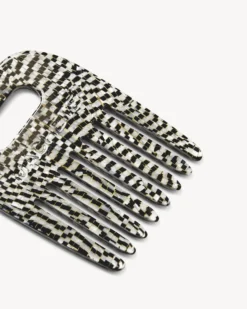 No. 4 Comb