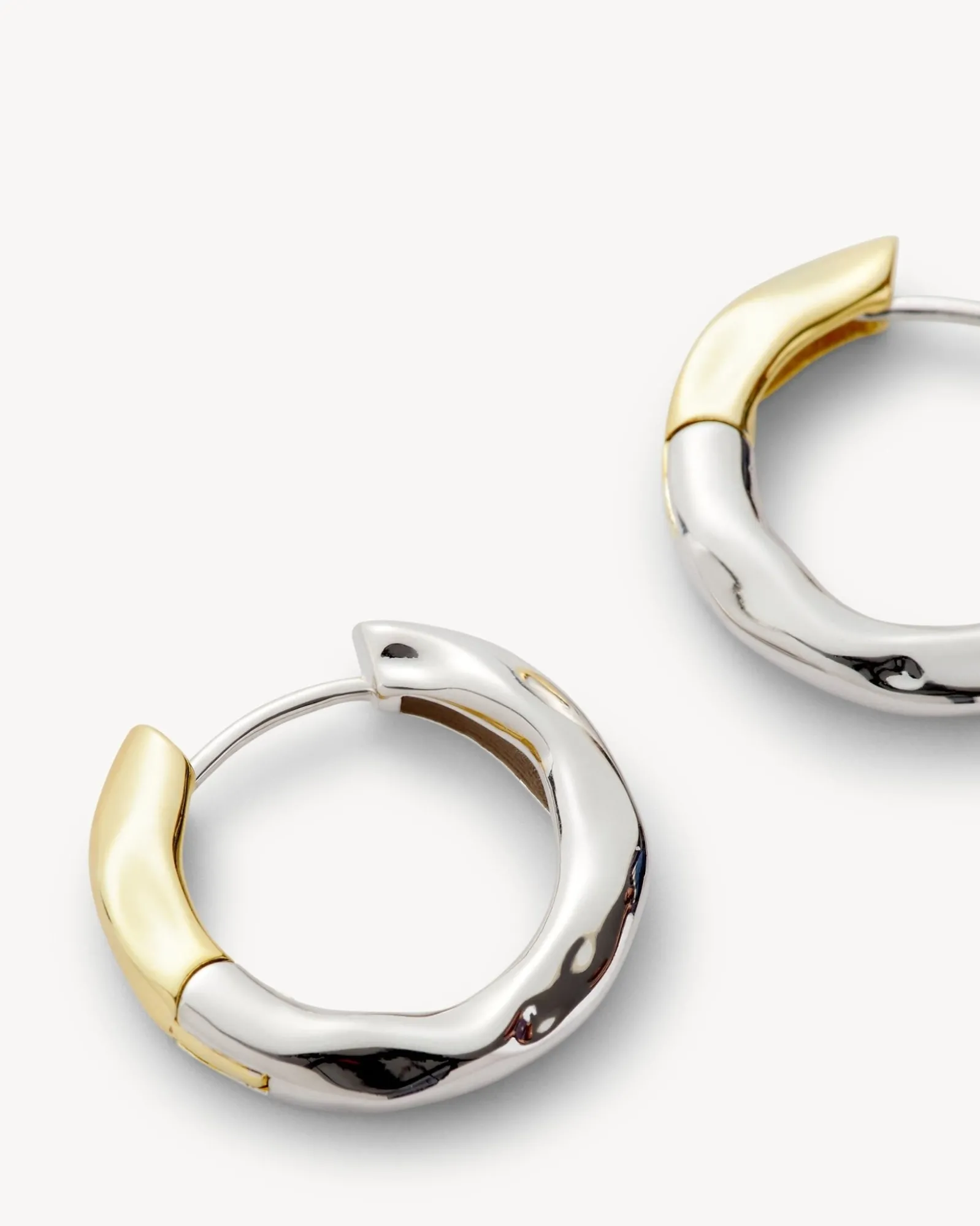 Petite Wavy Hoops