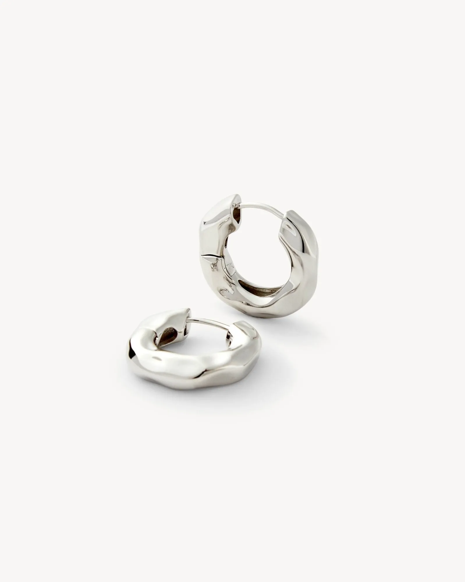 Wavy Chunky Hoops
